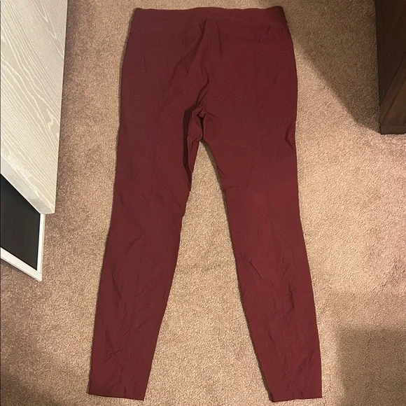 Simply Vera Vera Wang Maroon Skinny Pants - Picture 3 of 3